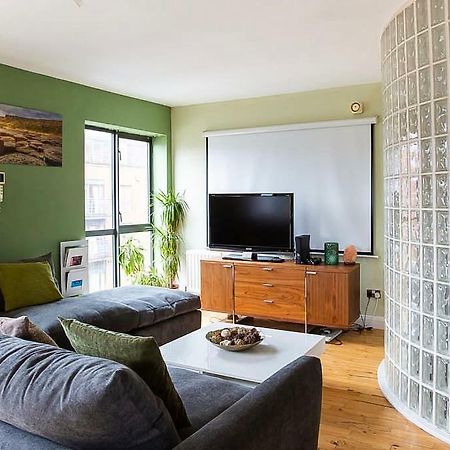 Spacious Belfast City Centre Duplex Apartment Exterior photo