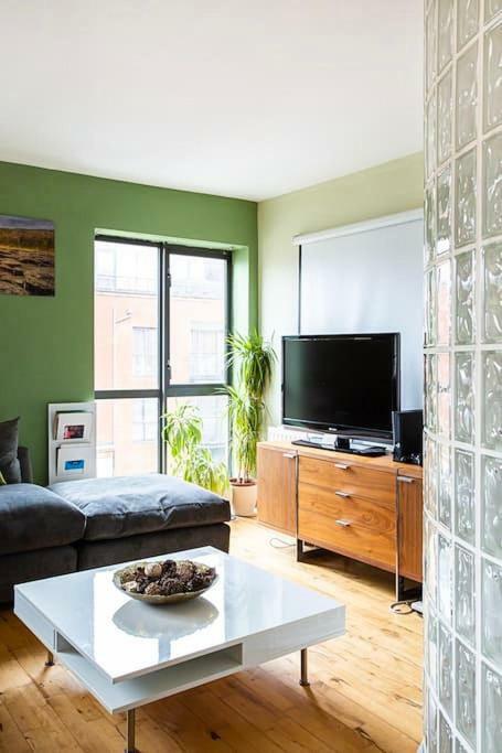 Spacious Belfast City Centre Duplex Apartment Exterior photo