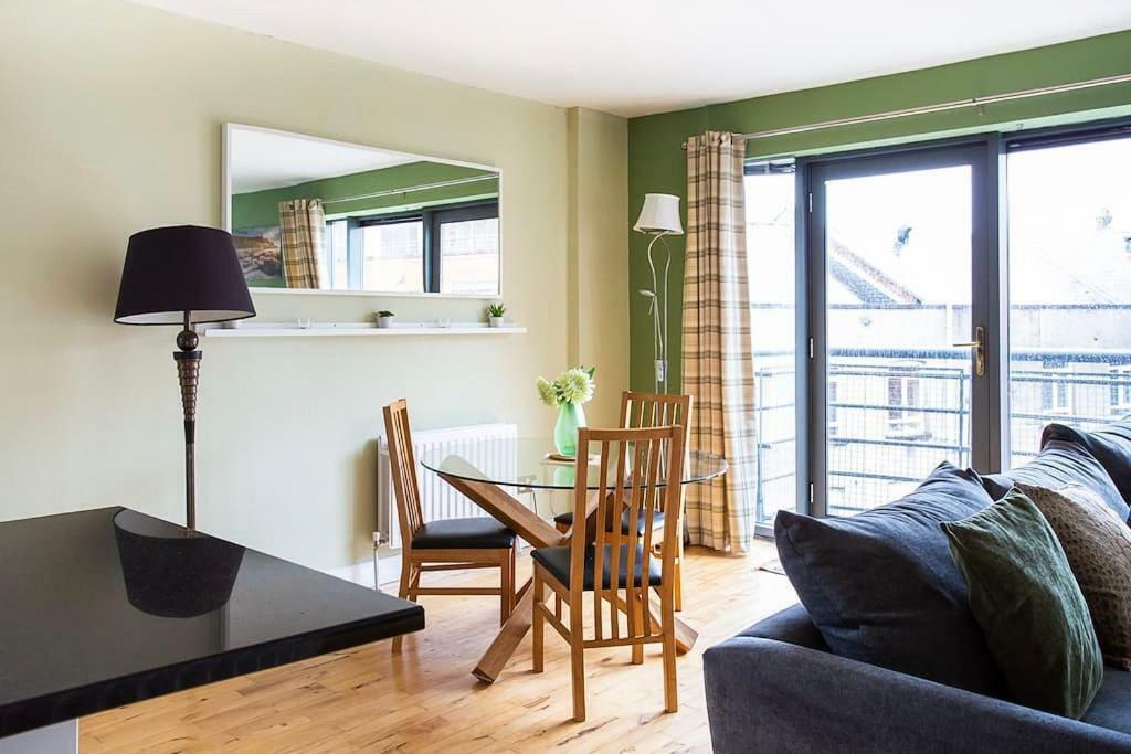 Spacious Belfast City Centre Duplex Apartment Exterior photo