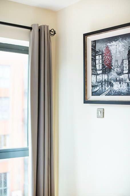 Spacious Belfast City Centre Duplex Apartment Exterior photo