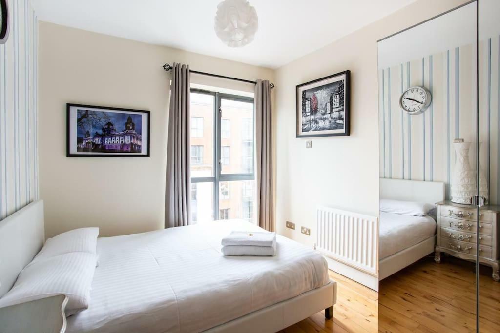 Spacious Belfast City Centre Duplex Apartment Exterior photo