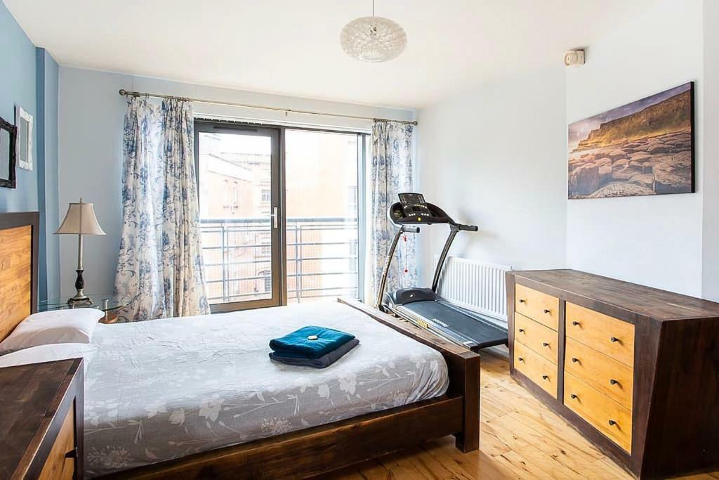Spacious Belfast City Centre Duplex Apartment Exterior photo