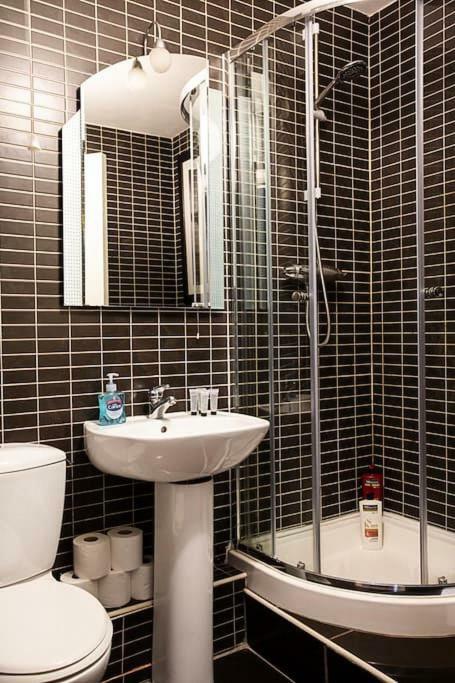Spacious Belfast City Centre Duplex Apartment Exterior photo