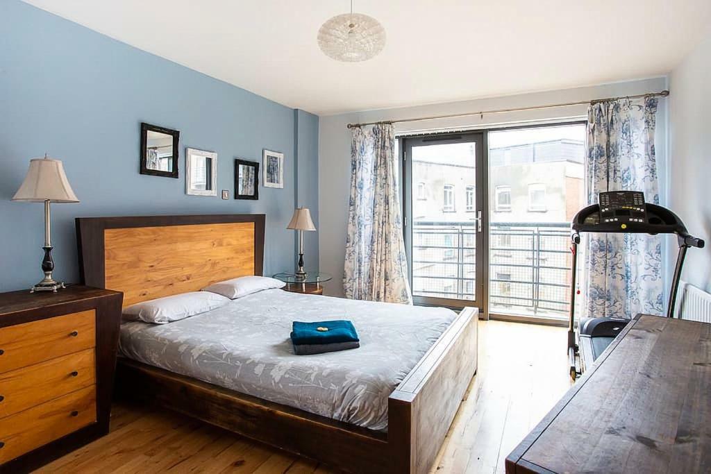 Spacious Belfast City Centre Duplex Apartment Exterior photo